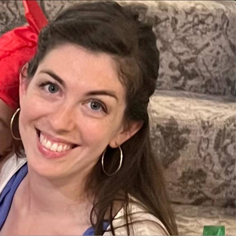 Meet your Posher, Claire